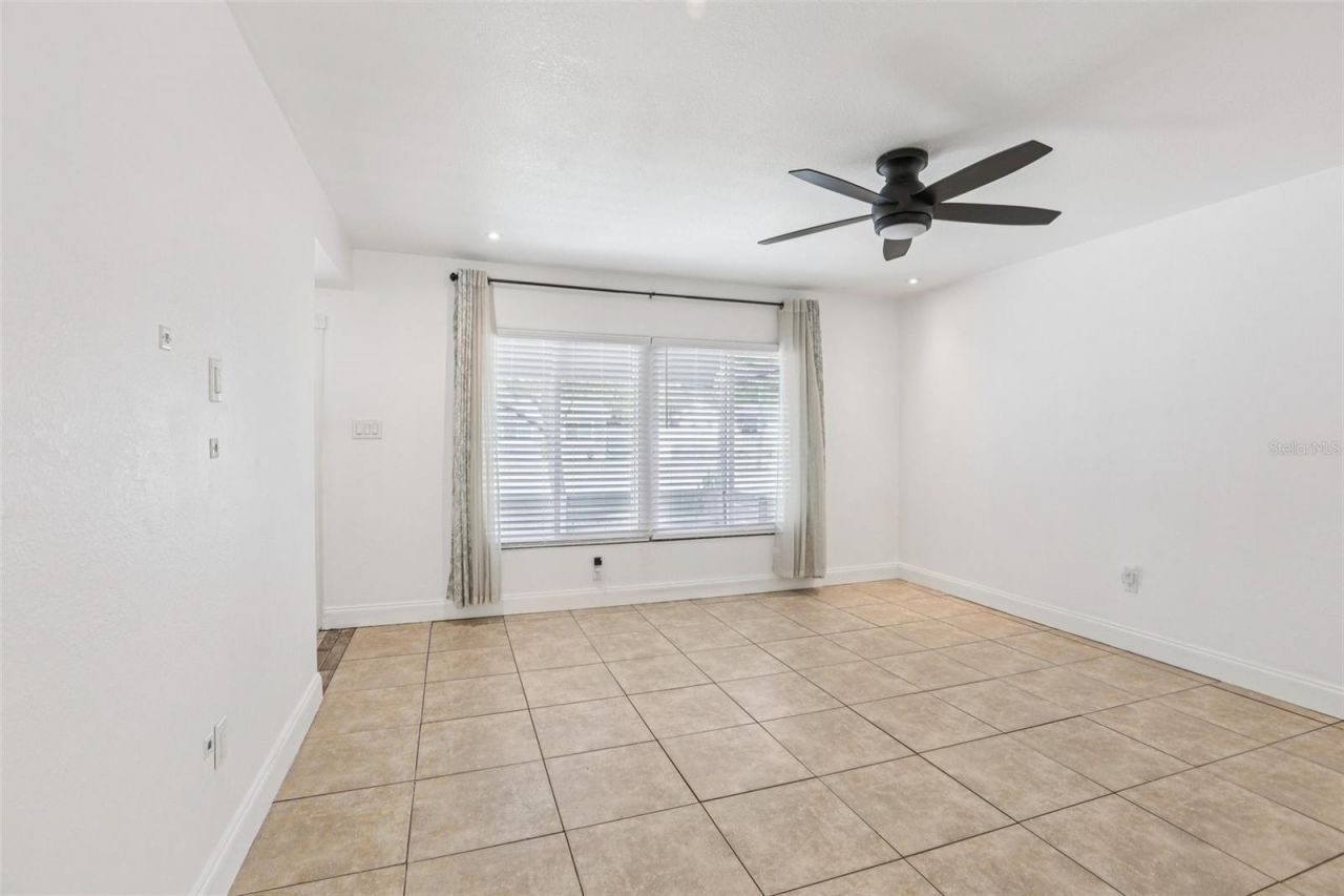 7017 Meadowlawn Drive N, Saint Petersburg, FL 33712 Photo