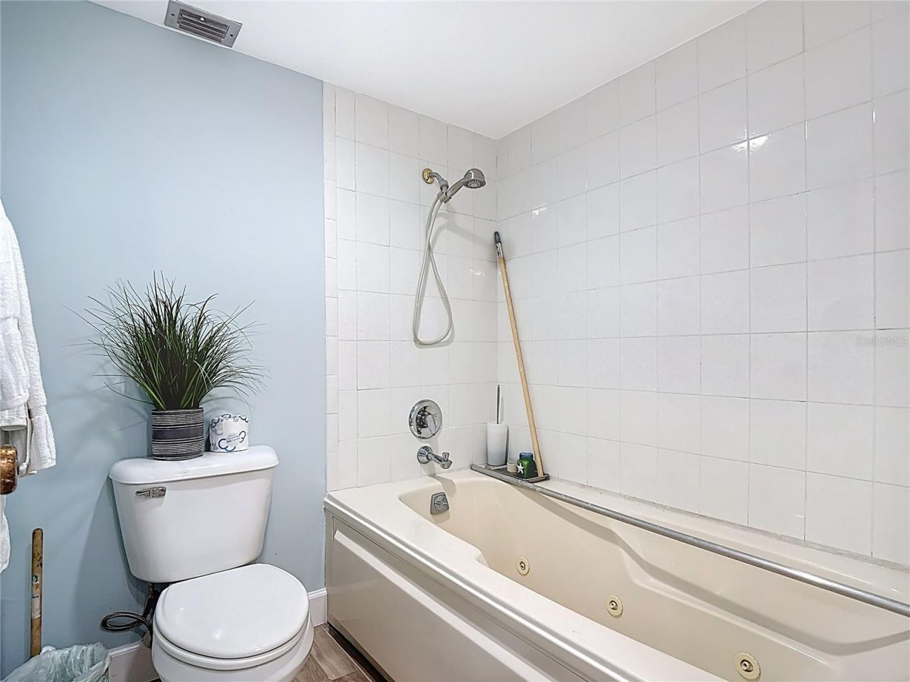 7500 Estero Boulevard , Unit 302, Fort Myers Beach, FL 33931 Photo