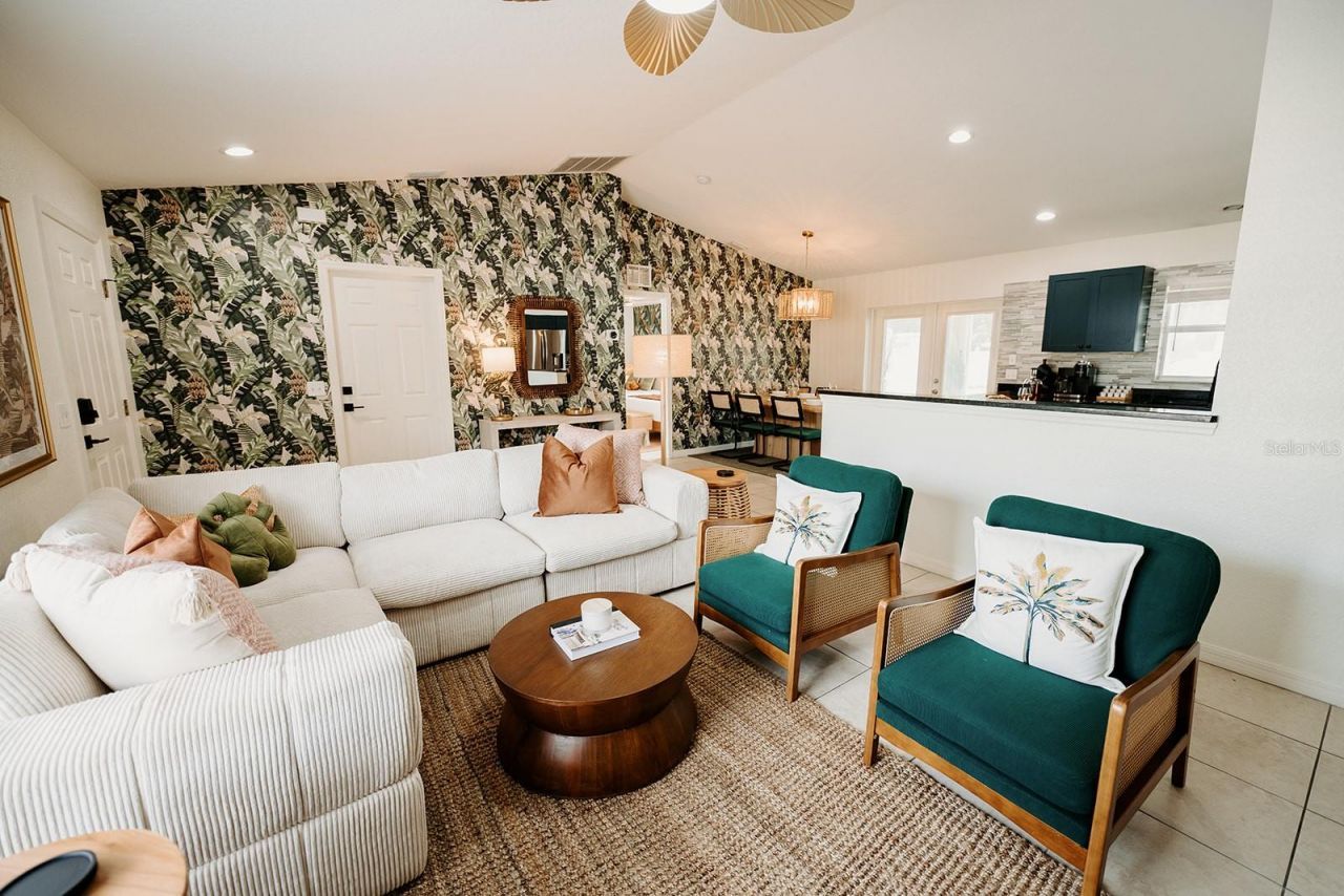 3009 39th Avenue W, Bradenton, FL 34205 Photo