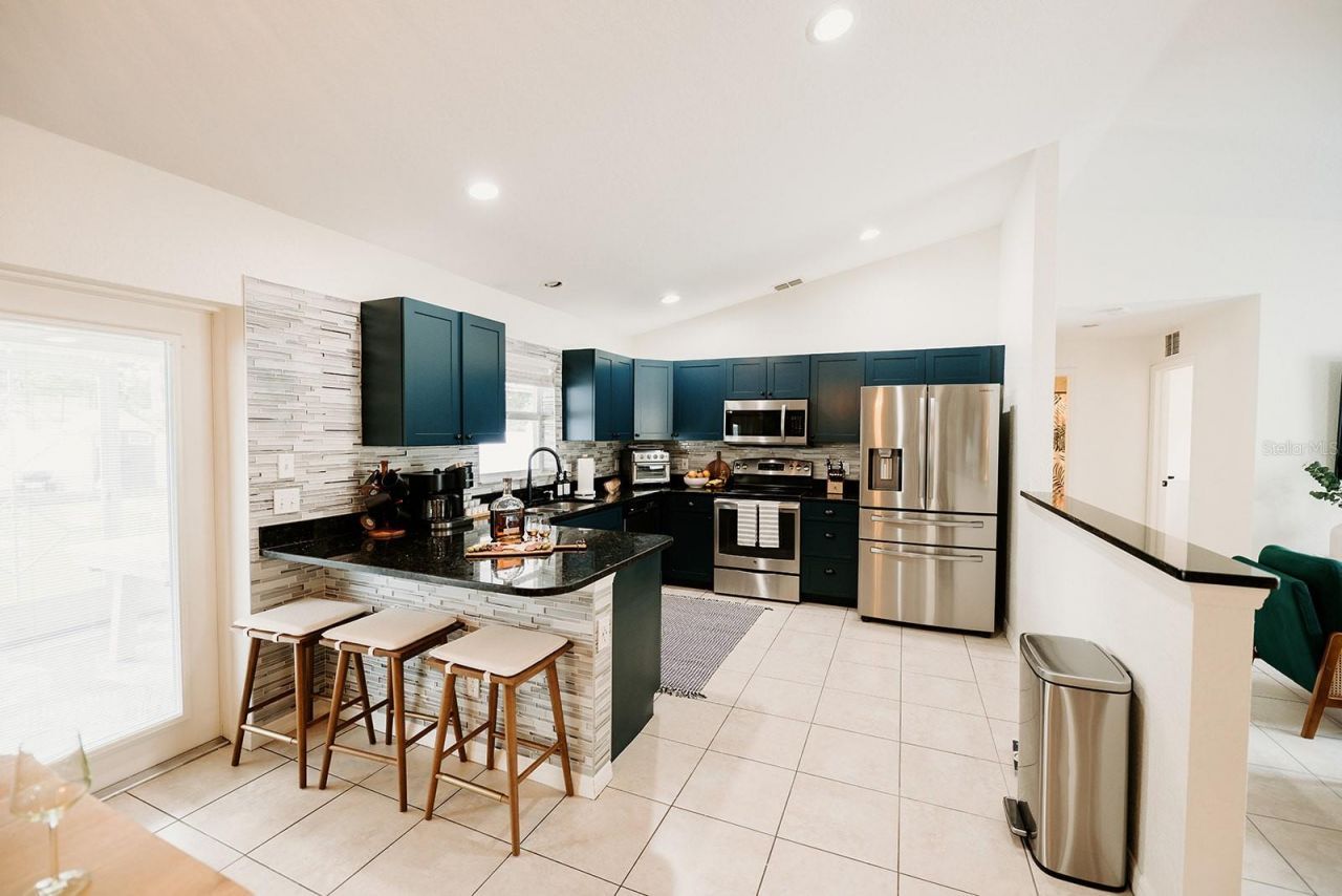 3009 39th Avenue W, Bradenton, FL 34205 Photo