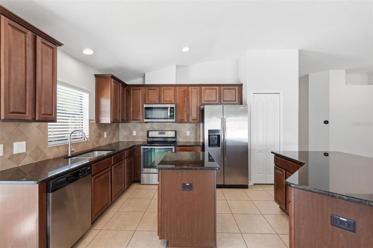 32111 Garden Alcove Loop, Wesley Chapel, FL 33545 Photo