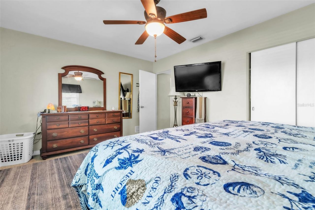 4101 Yardley Avenue N, Saint Petersburg, FL 33713 Photo