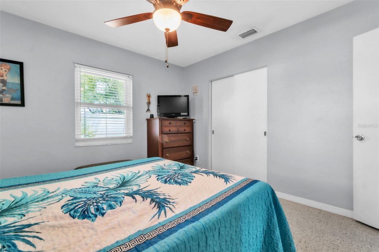 4101 Yardley Avenue N, Saint Petersburg, FL 33713 Photo