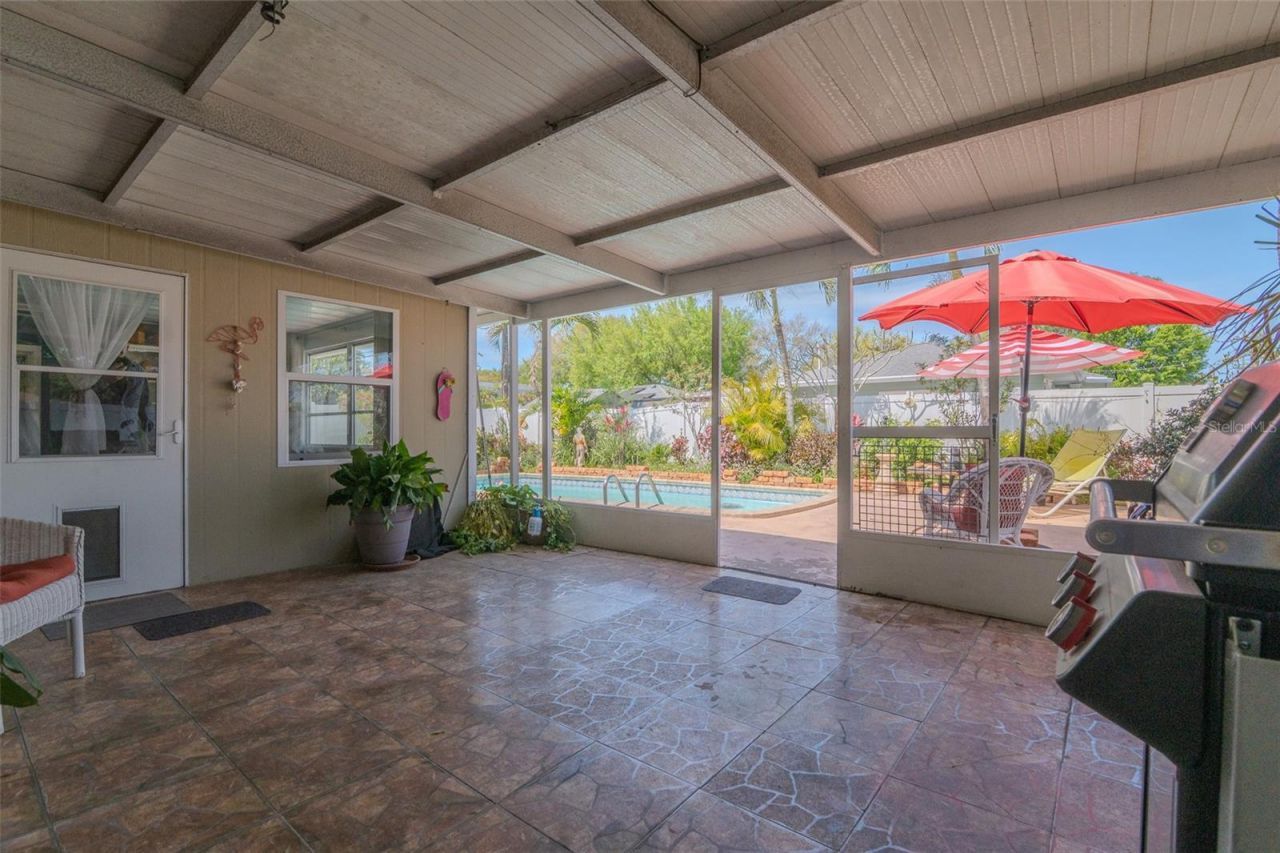 4101 Yardley Avenue N, Saint Petersburg, FL 33713 Photo