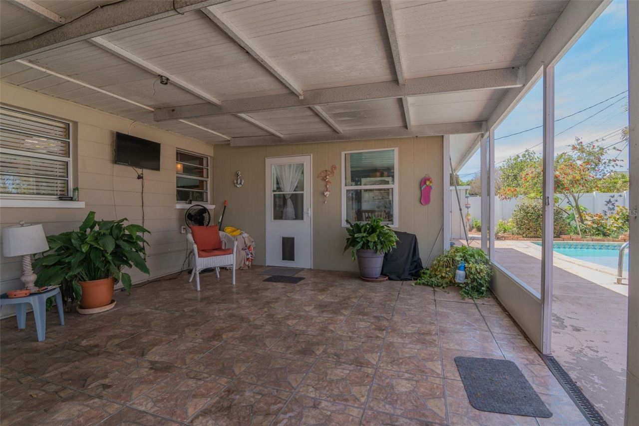 4101 Yardley Avenue N, Saint Petersburg, FL 33713 Photo