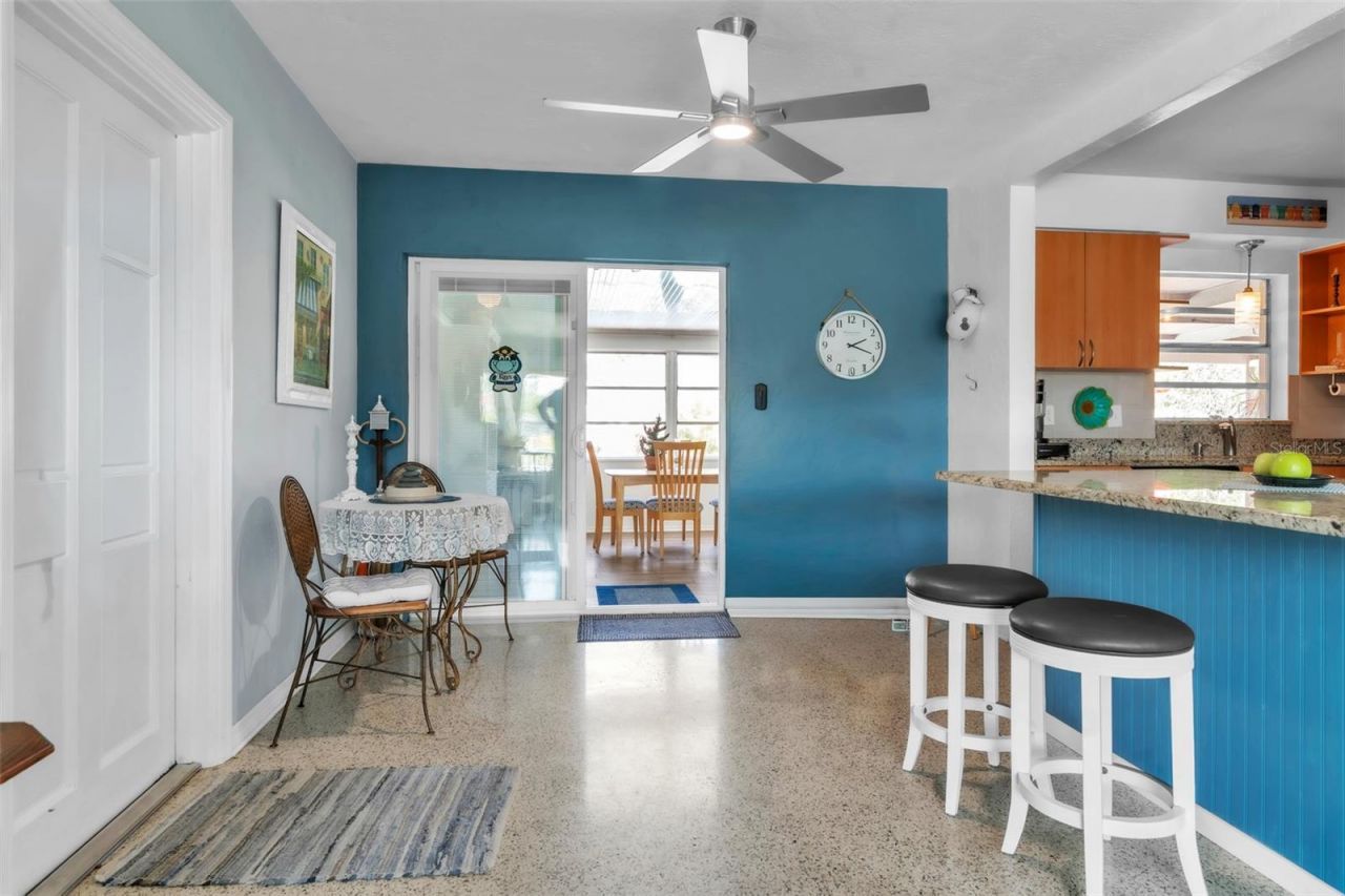 4101 Yardley Avenue N, Saint Petersburg, FL 33713 Photo