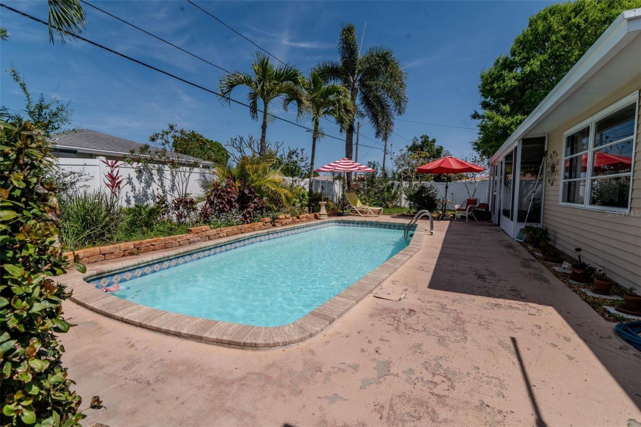 4101 Yardley Avenue N, Saint Petersburg, FL 33713 Photo