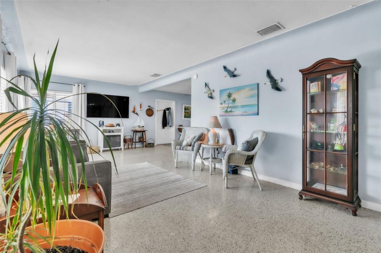 4101 Yardley Avenue N, Saint Petersburg, FL 33713 Photo