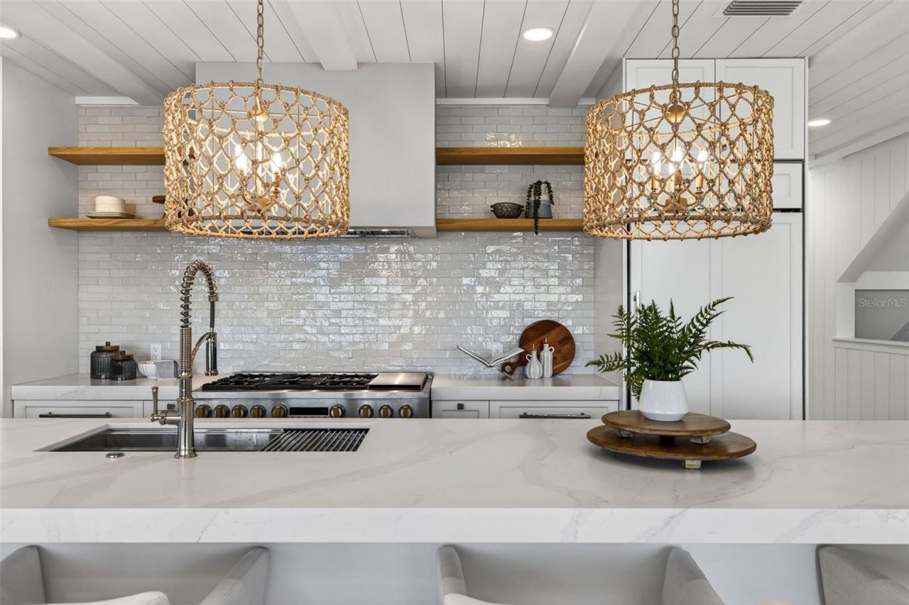 8505 Blind Pass Drive, Treasure Island, FL 33706 Photo