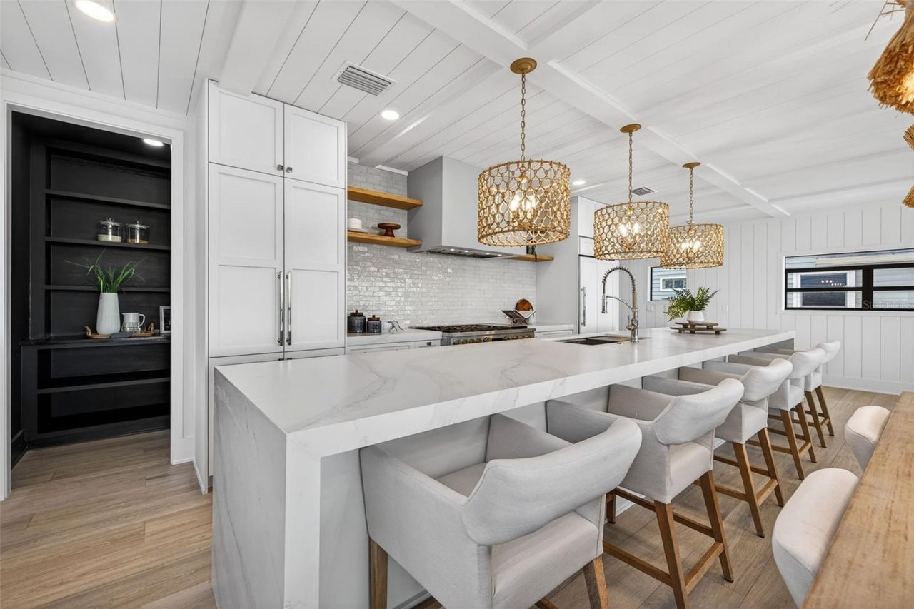 8505 Blind Pass Drive, Treasure Island, FL 33706 Photo