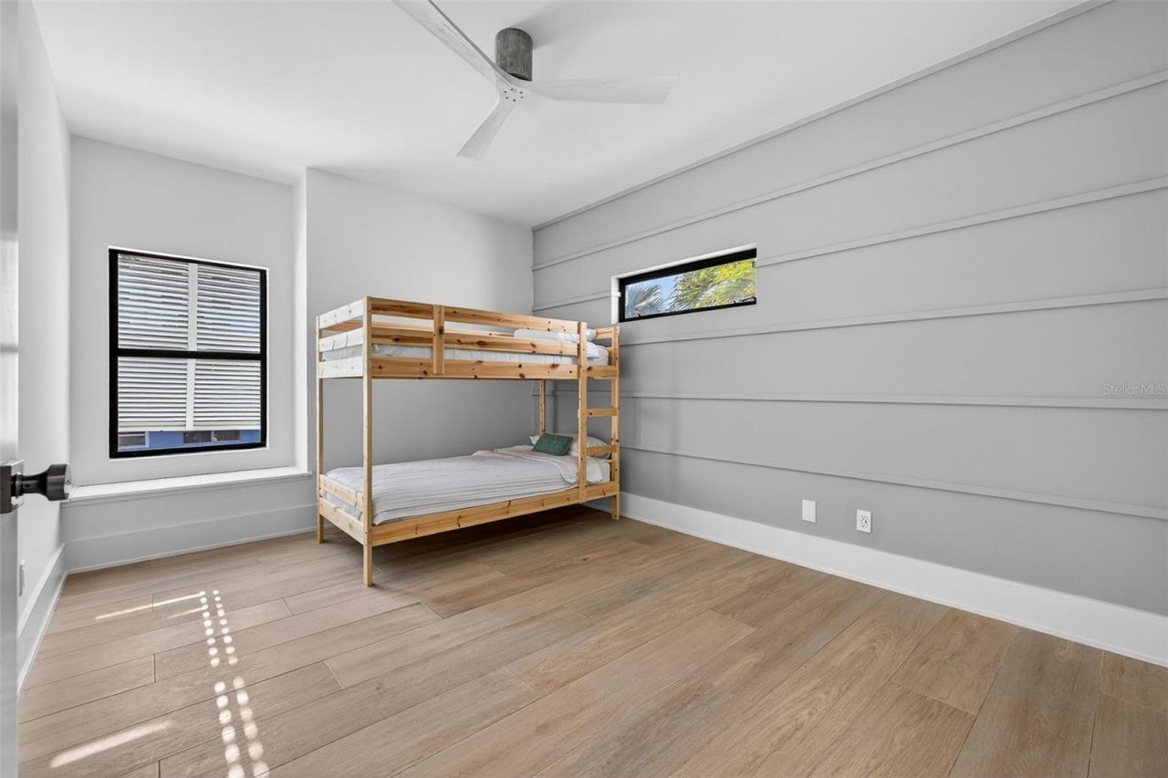 8505 Blind Pass Drive, Treasure Island, FL 33706 Photo