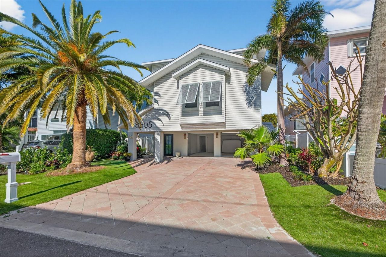 8505 Blind Pass Drive, Treasure Island, FL 33706 Photo