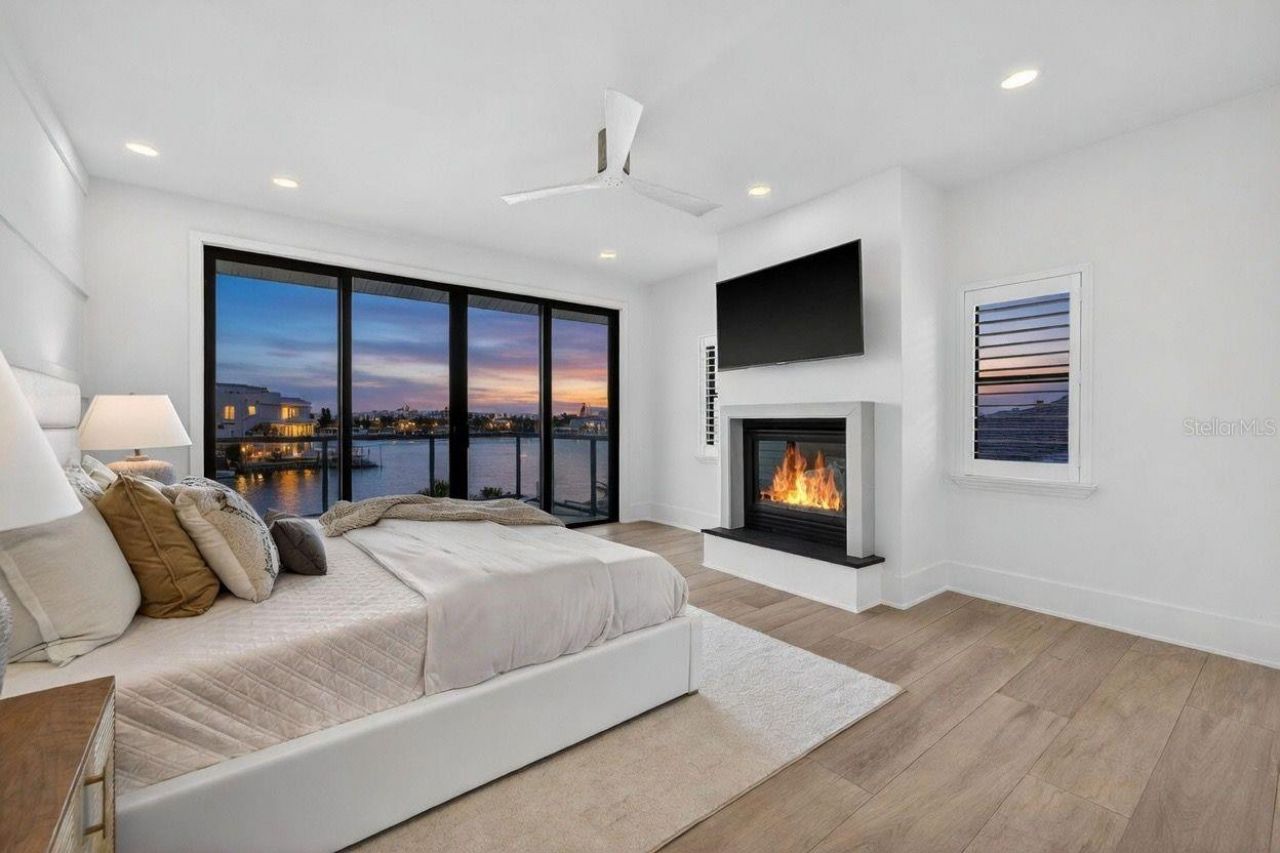 8505 Blind Pass Drive, Treasure Island, FL 33706 Photo