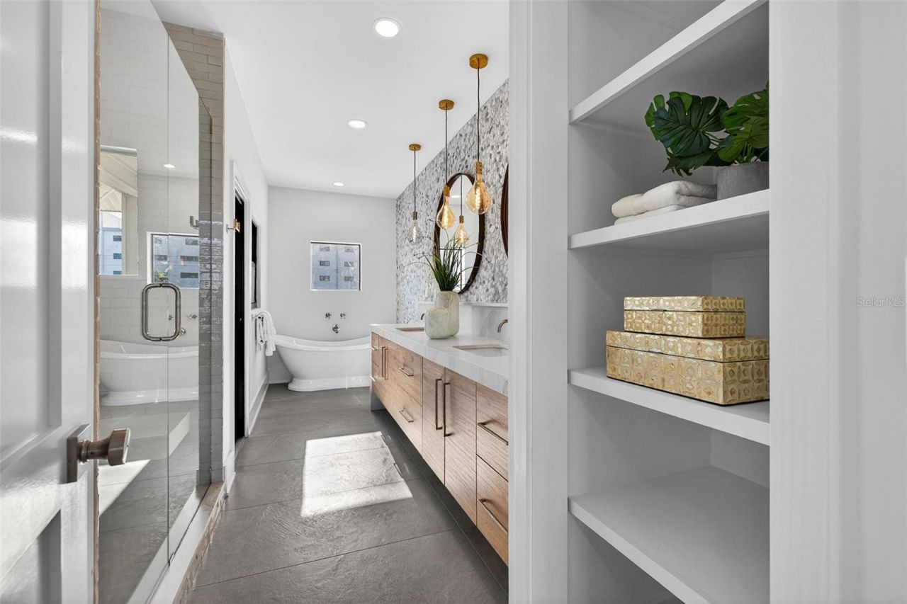 8505 Blind Pass Drive, Treasure Island, FL 33706 Photo