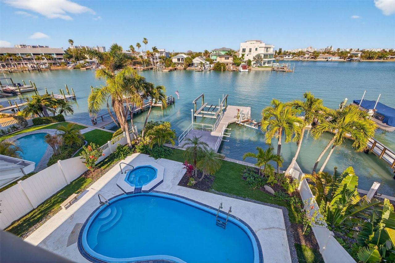 8505 Blind Pass Drive, Treasure Island, FL 33706 Photo