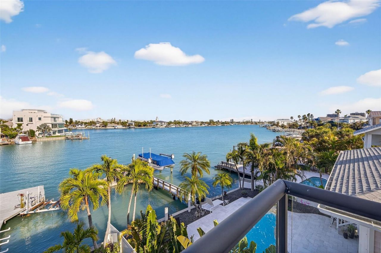 8505 Blind Pass Drive, Treasure Island, FL 33706 Photo