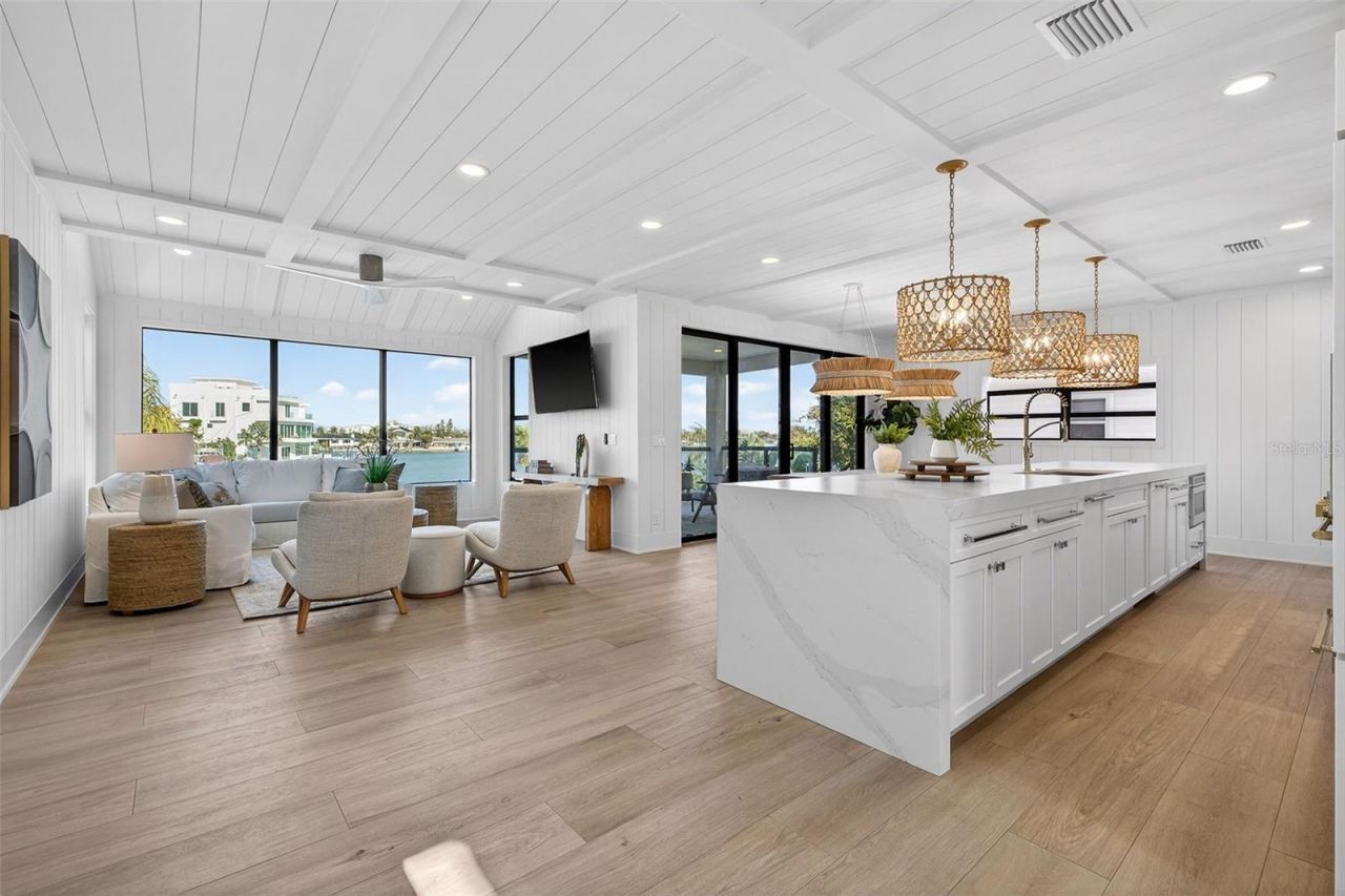 8505 Blind Pass Drive, Treasure Island, FL 33706 Photo