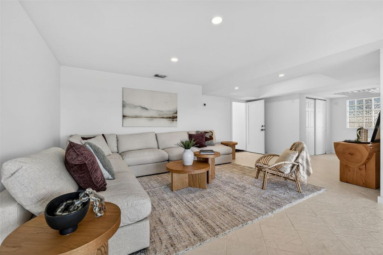 8505 Blind Pass Drive, Treasure Island, FL 33706 Photo