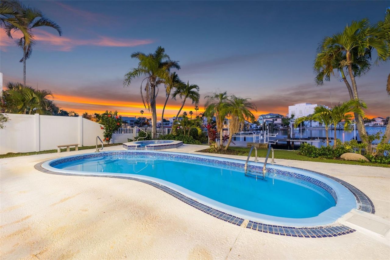 8505 Blind Pass Drive, Treasure Island, FL 33706 Photo