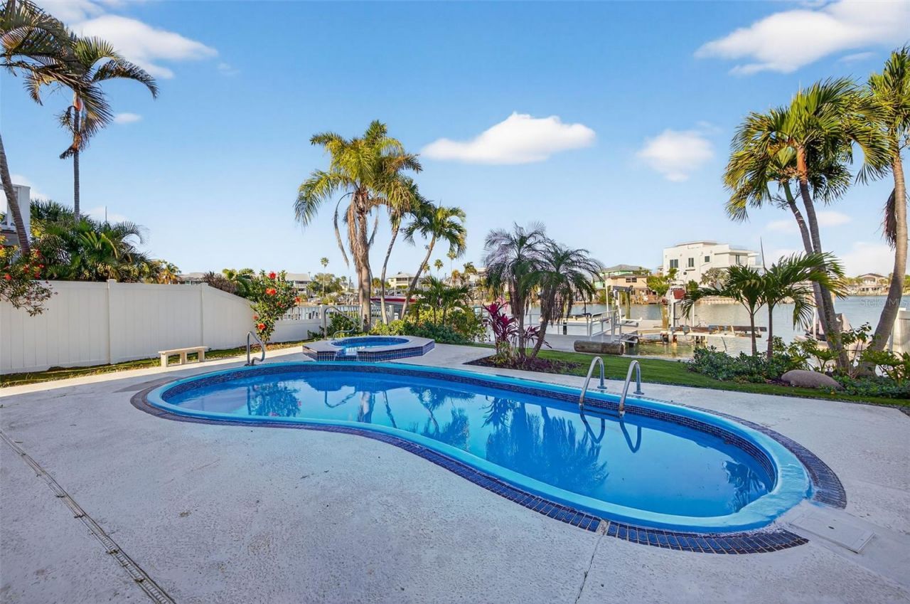 8505 Blind Pass Drive, Treasure Island, FL 33706 Photo