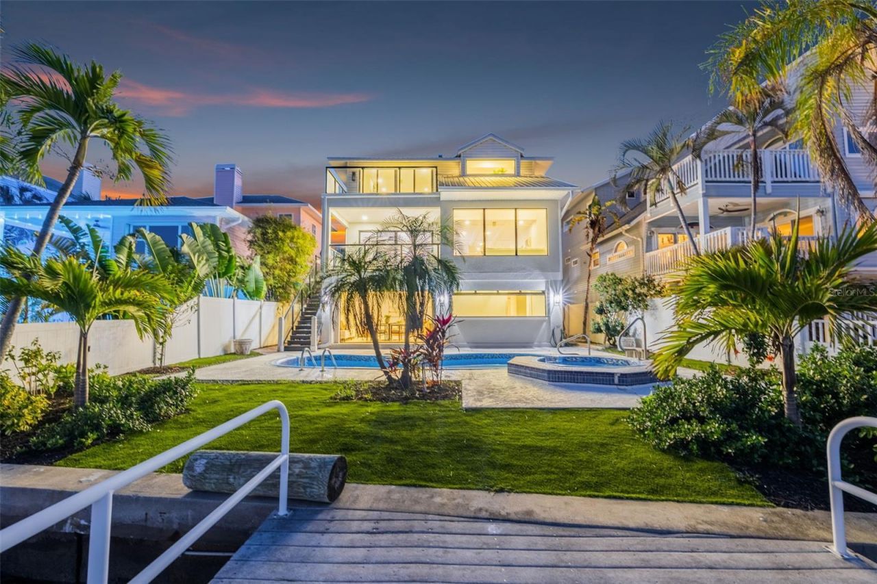 8505 Blind Pass Drive, Treasure Island, FL 33706 Photo