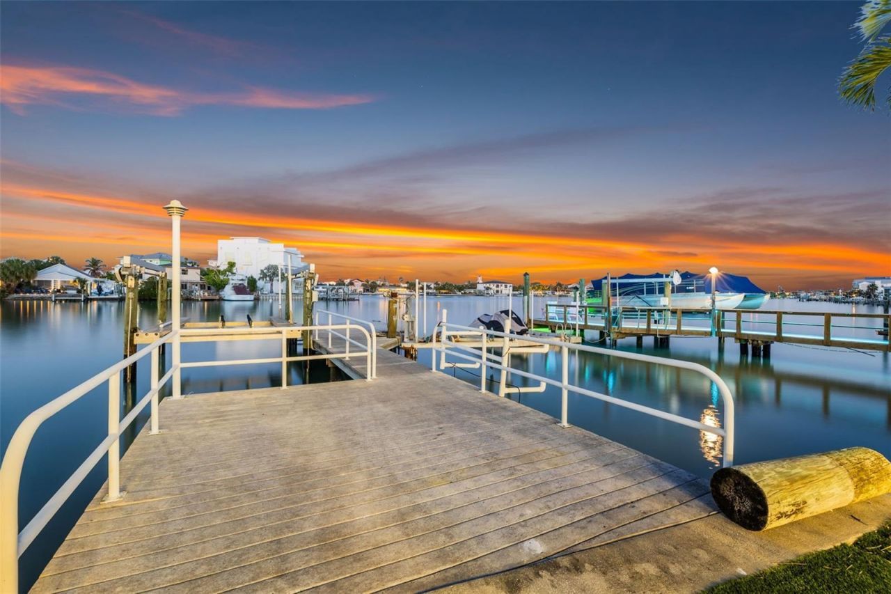 8505 Blind Pass Drive, Treasure Island, FL 33706 Photo