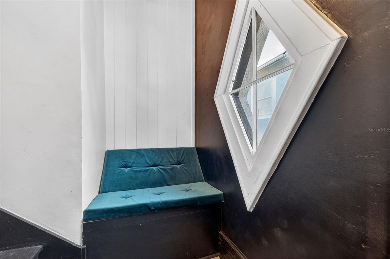 6566 1st Avenue S, Saint Petersburg, FL 33707 Photo