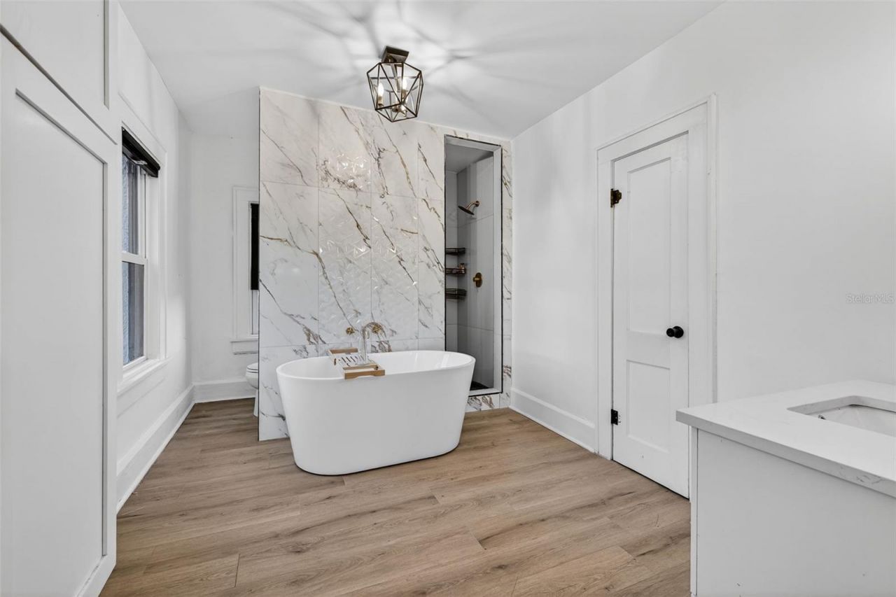 6566 1st Avenue S, Saint Petersburg, FL 33707 Photo