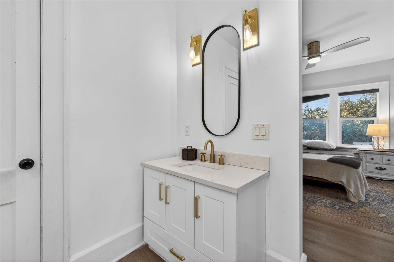 6566 1st Avenue S, Saint Petersburg, FL 33707 Photo