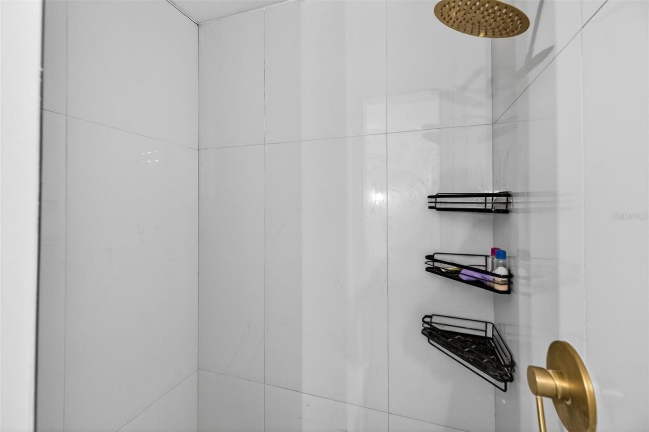 6566 1st Avenue S, Saint Petersburg, FL 33707 Photo