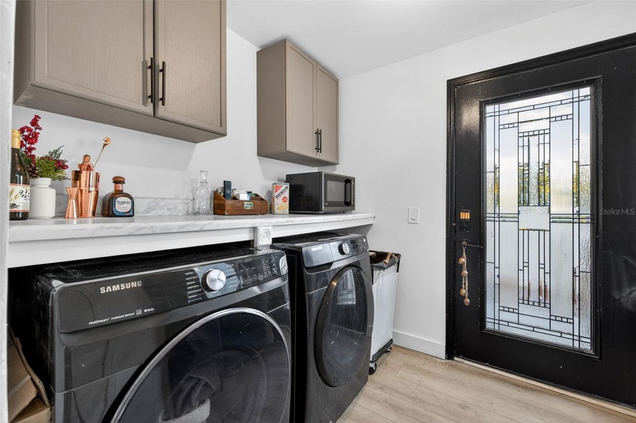 6566 1st Avenue S, Saint Petersburg, FL 33707 Photo