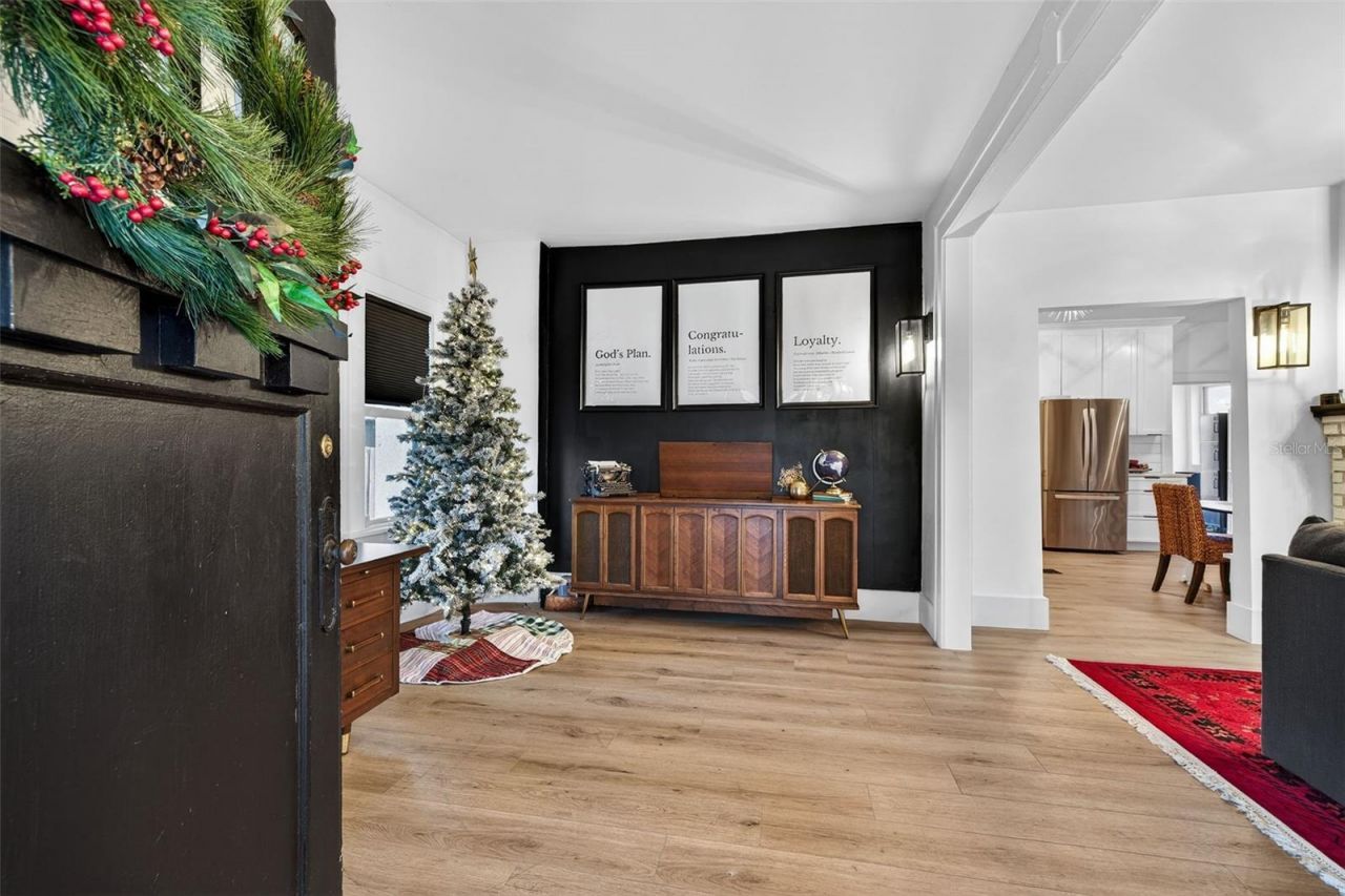 6566 1st Avenue S, Saint Petersburg, FL 33707 Photo