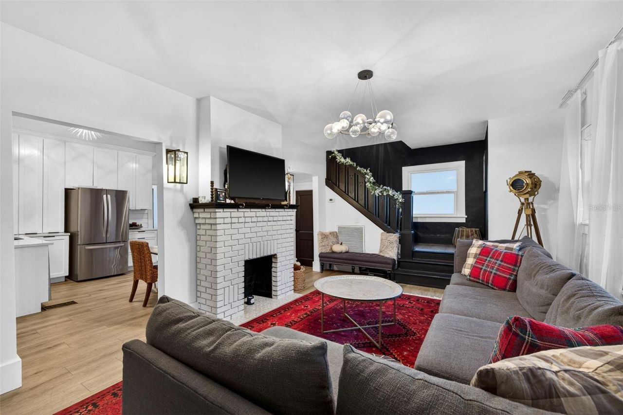 6566 1st Avenue S, Saint Petersburg, FL 33707 Photo