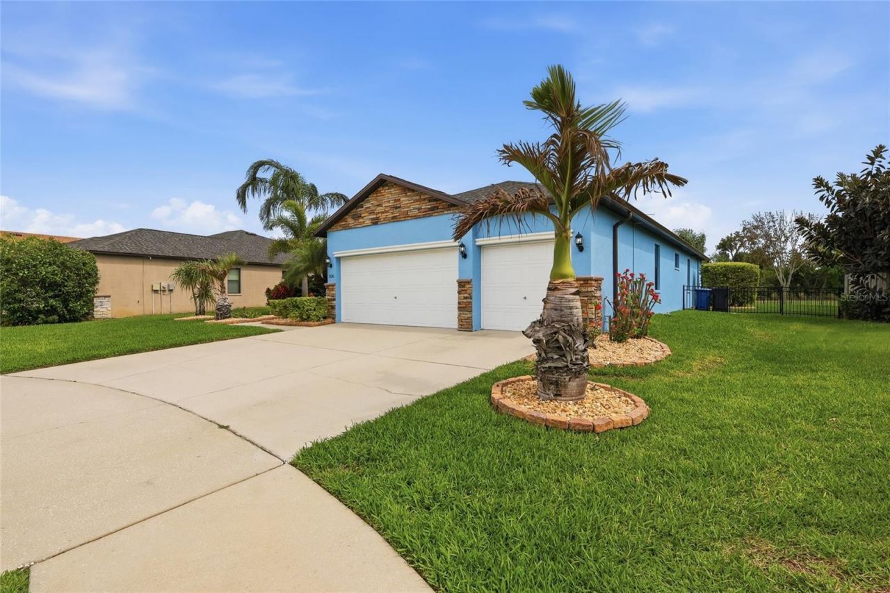 326 Star Shell Drive, Apollo Beach, FL 33572 Photo