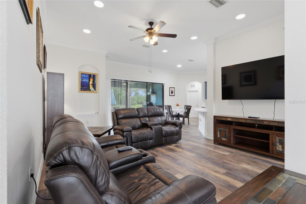 326 Star Shell Drive, Apollo Beach, FL 33572 Photo
