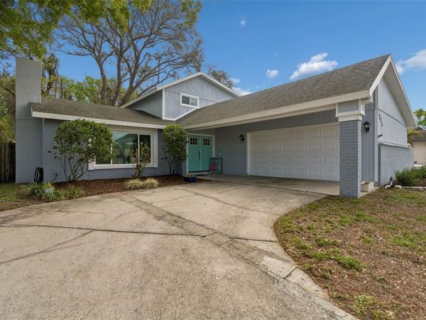 6815 MITCHELL CIRCLE , TAMPA, FL 33634