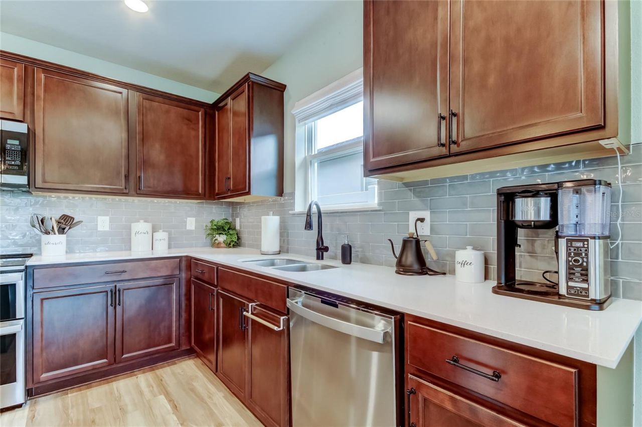 6364 Dutton Drive, Wesley Chapel, FL 33545 Photo