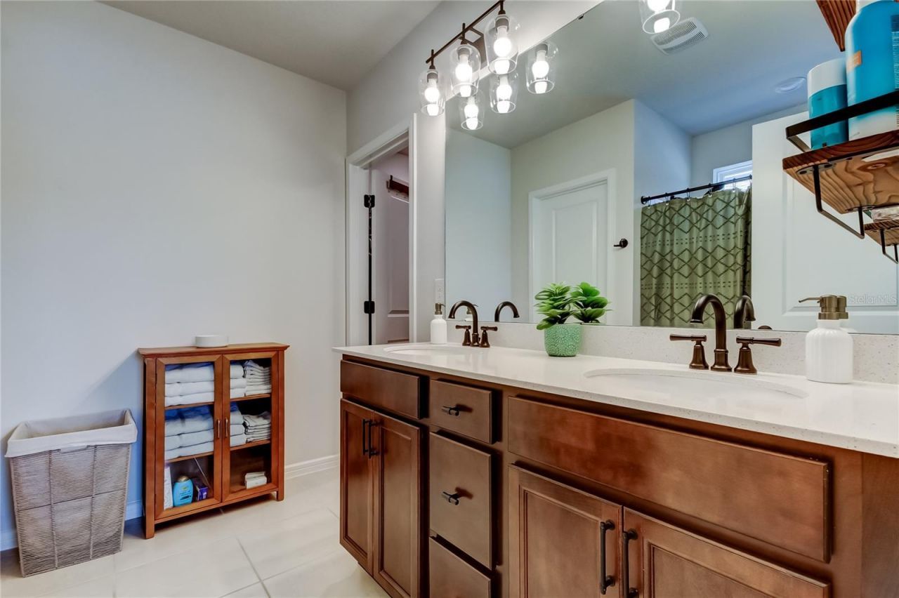 6364 Dutton Drive, Wesley Chapel, FL 33545 Photo