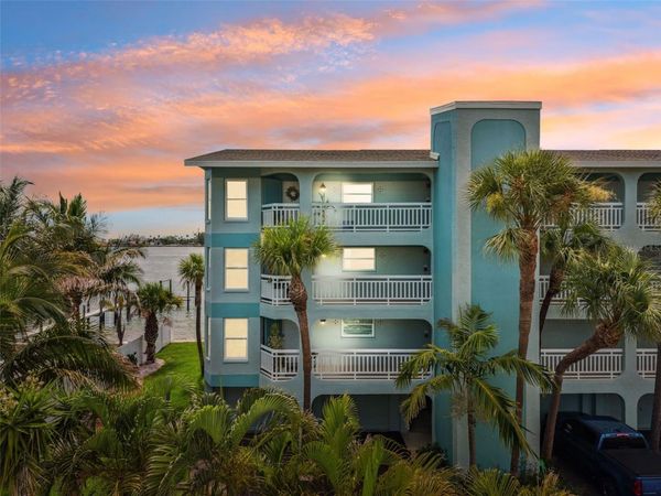 380 8TH AVENUE N, Unit 4, TIERRA VERDE, FL 33715