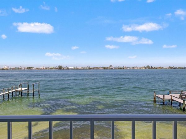 380 8TH AVENUE N, Unit 4, TIERRA VERDE, FL 33715