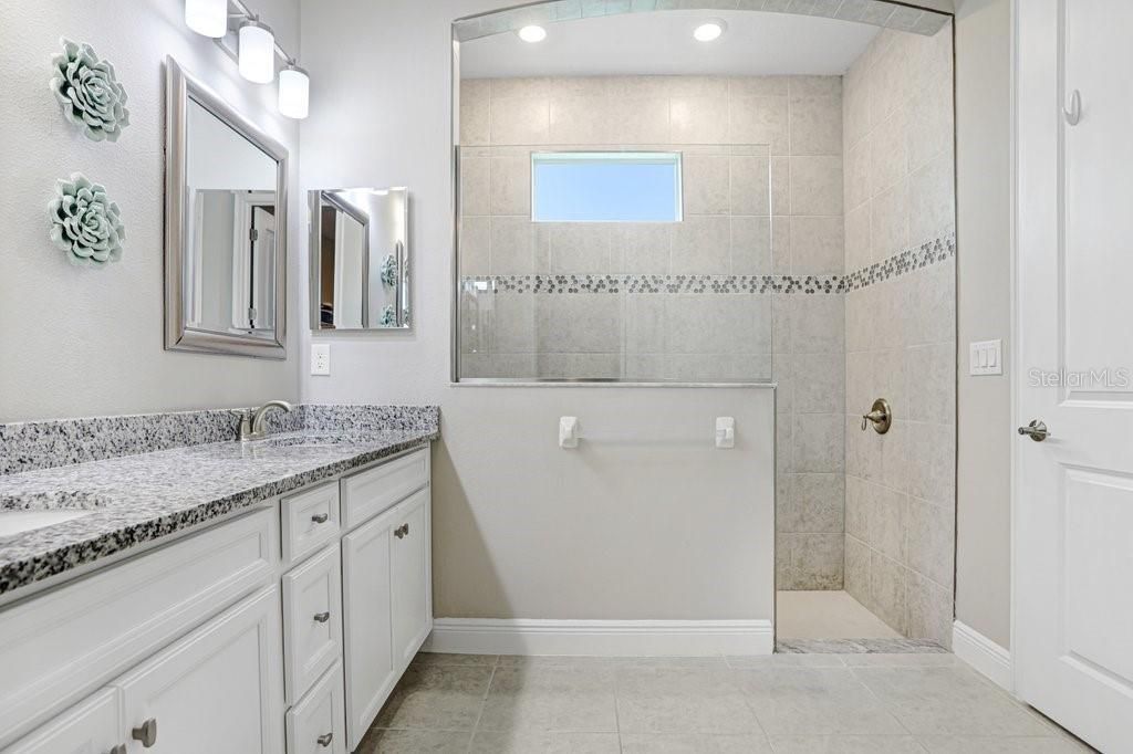 8251 Tea Olive Terrace, Palmetto, FL 34221 Photo