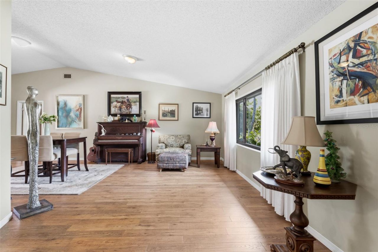 5109 Palm Aire Drive, Sarasota, FL 34243 Photo