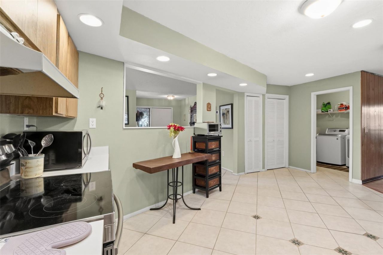 5109 Palm Aire Drive, Sarasota, FL 34243 Photo