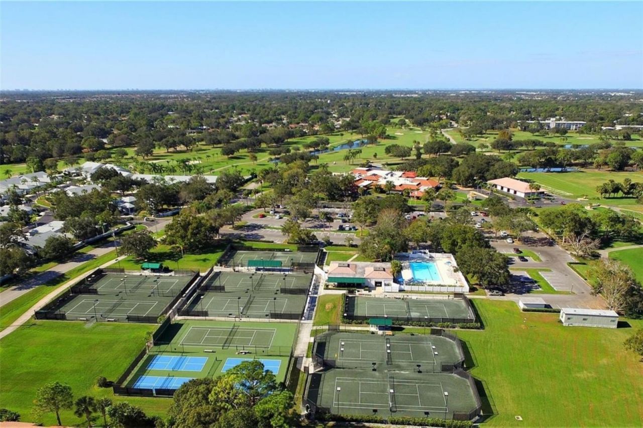 5109 Palm Aire Drive, Sarasota, FL 34243 Photo