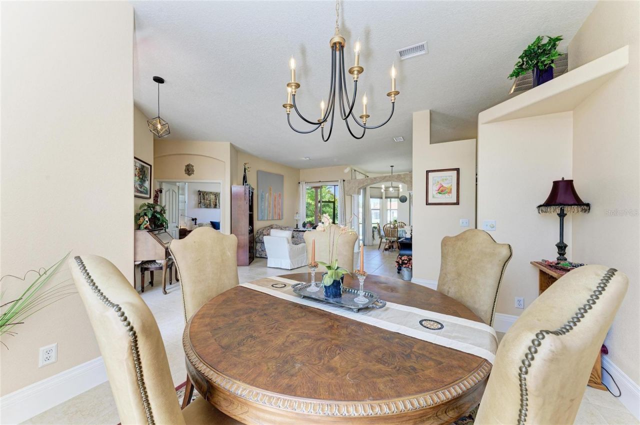 4107 72nd Avenue E, Sarasota, FL 34243 Photo