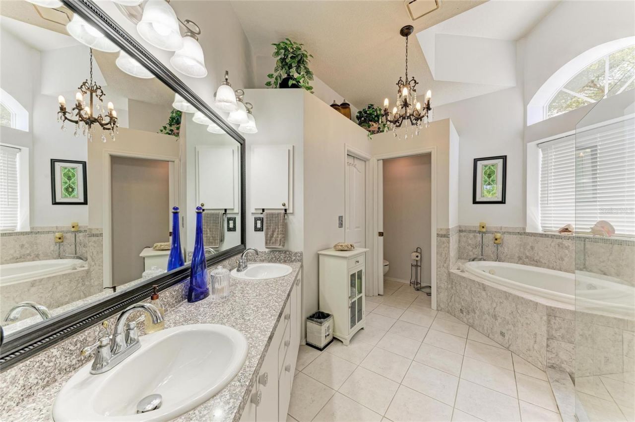 4107 72nd Avenue E, Sarasota, FL 34243 Photo