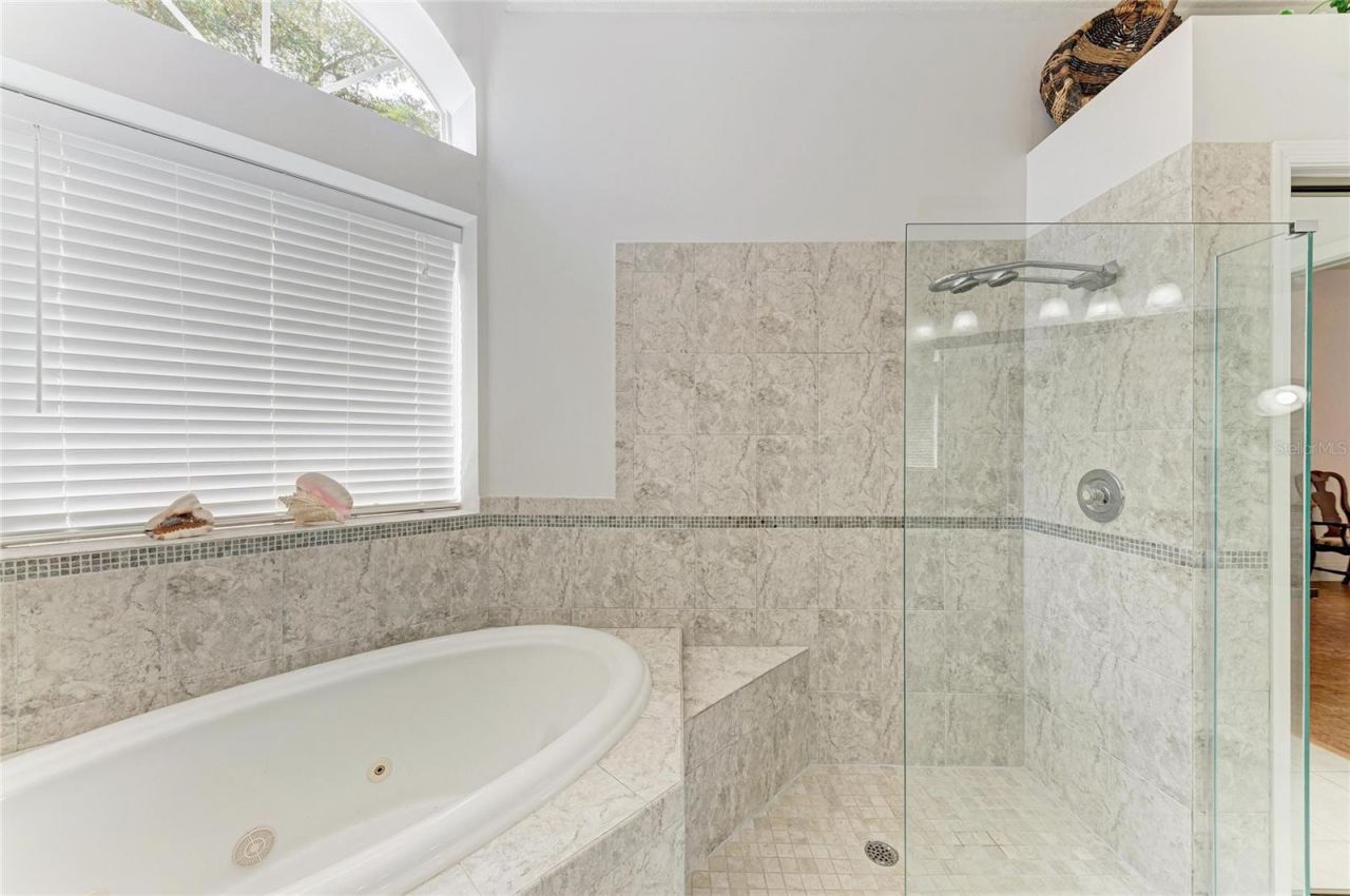 4107 72nd Avenue E, Sarasota, FL 34243 Photo