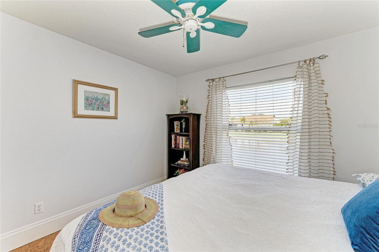 4107 72nd Avenue E, Sarasota, FL 34243 Photo