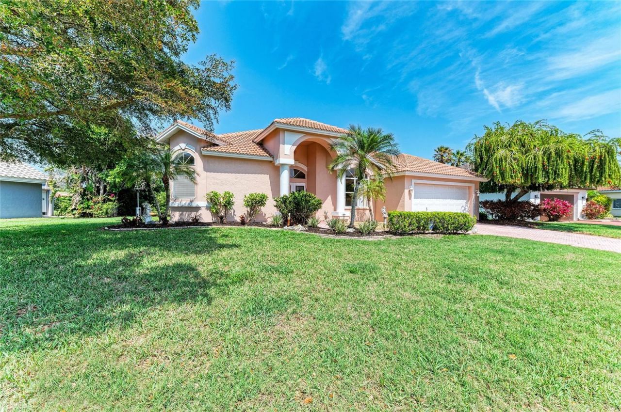 4107 72nd Avenue E, Sarasota, FL 34243 Photo