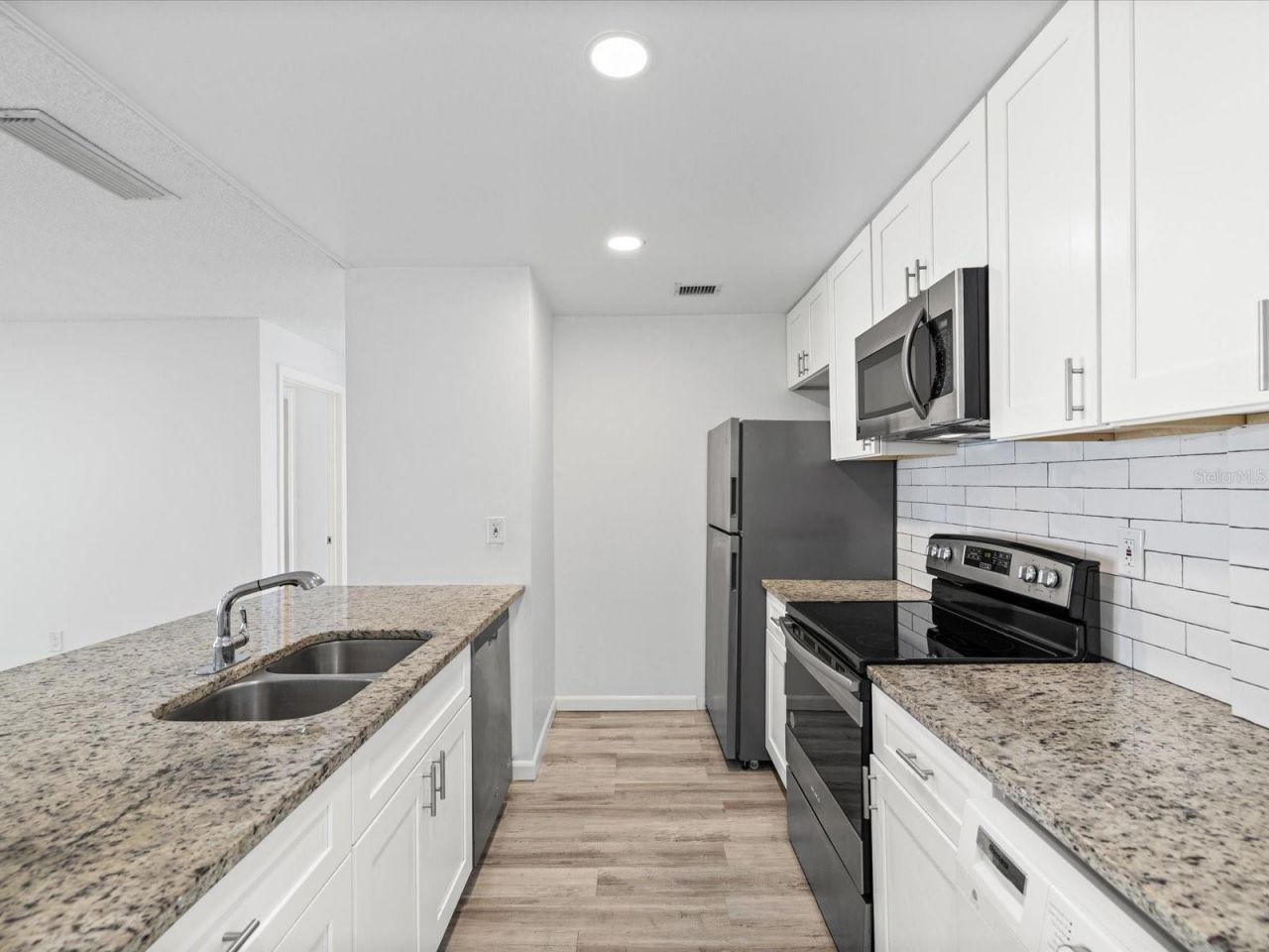 9940 7th Way N, Unit 204, Saint Petersburg, FL 33702 Photo